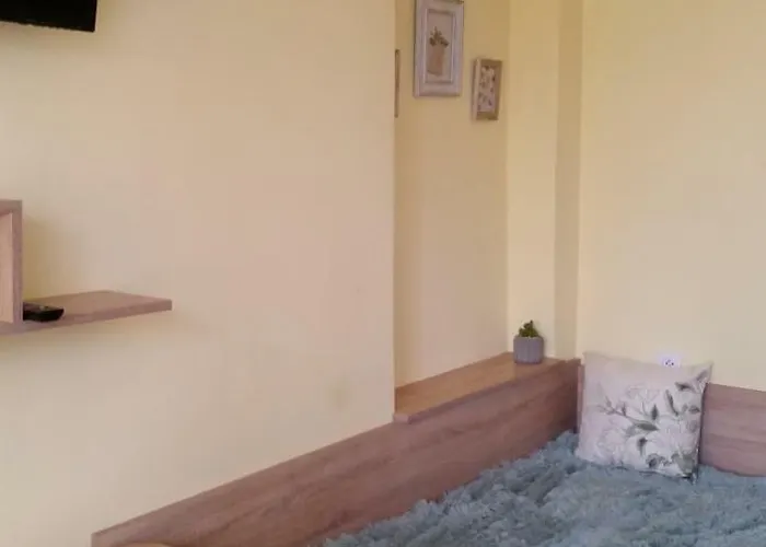 łodzianka Kompleks wypoczynkowy *